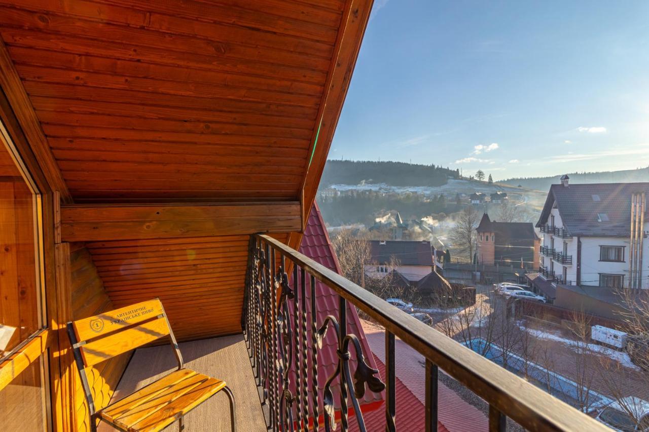 Гуцульська Світлиця Hotel Bukovel Exterior photo
